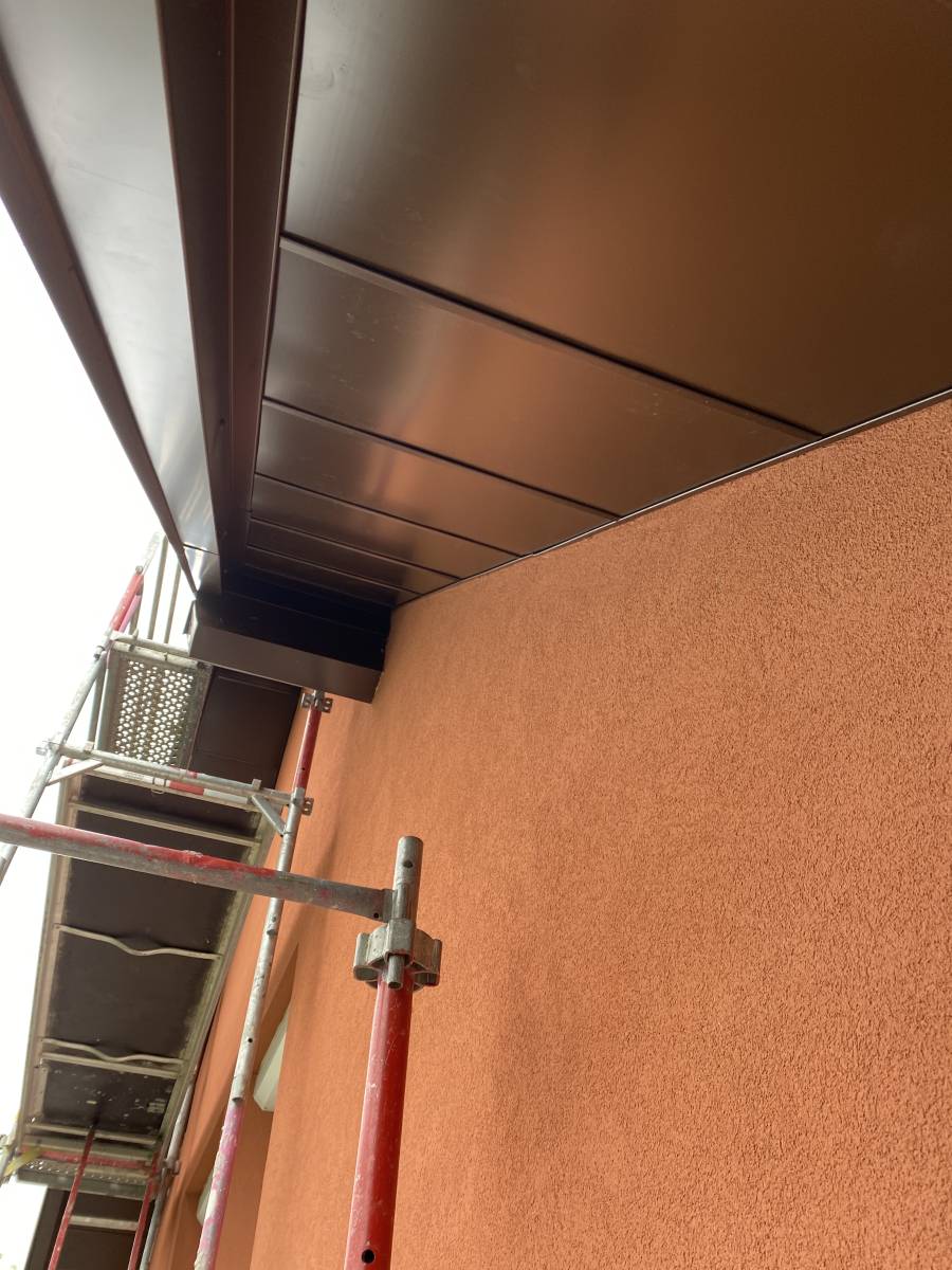 Habillage caisson pour éviter les entretiens de lasure