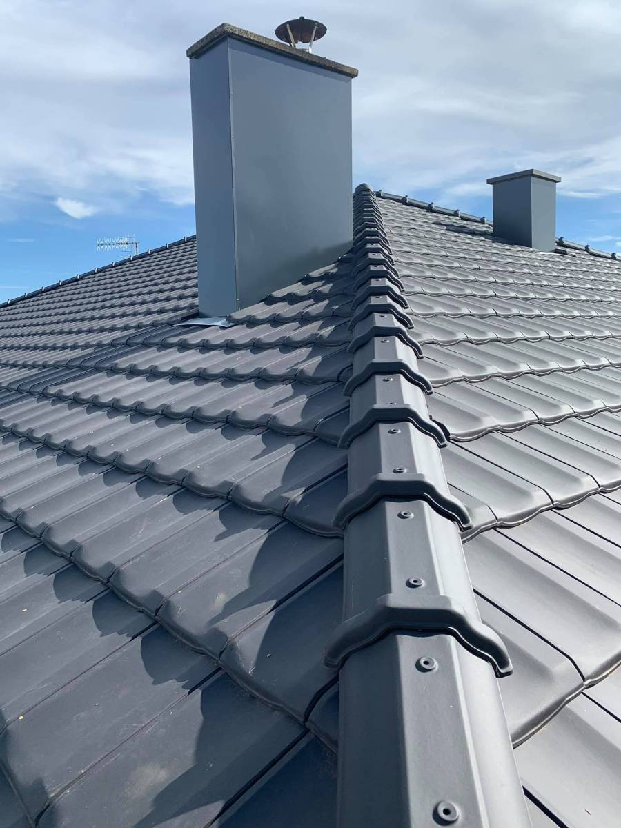 Habillage cheminée en tôle thermolaquée