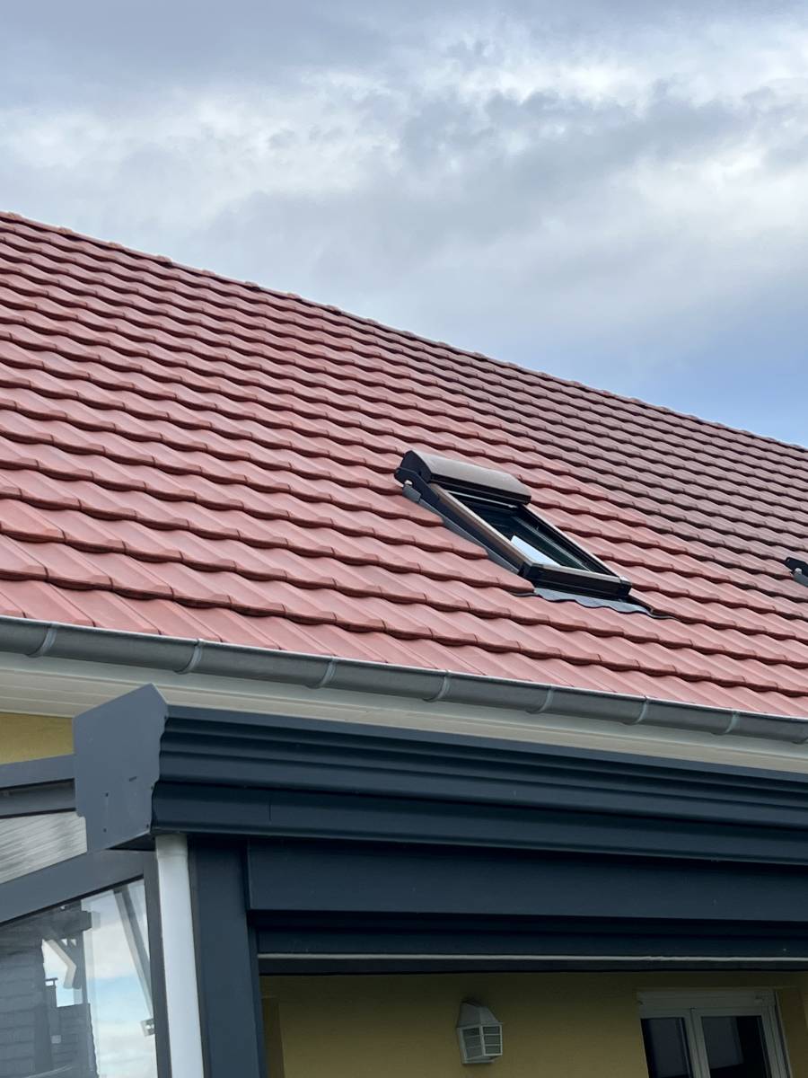 Nettoyage toiture par hydrofuge