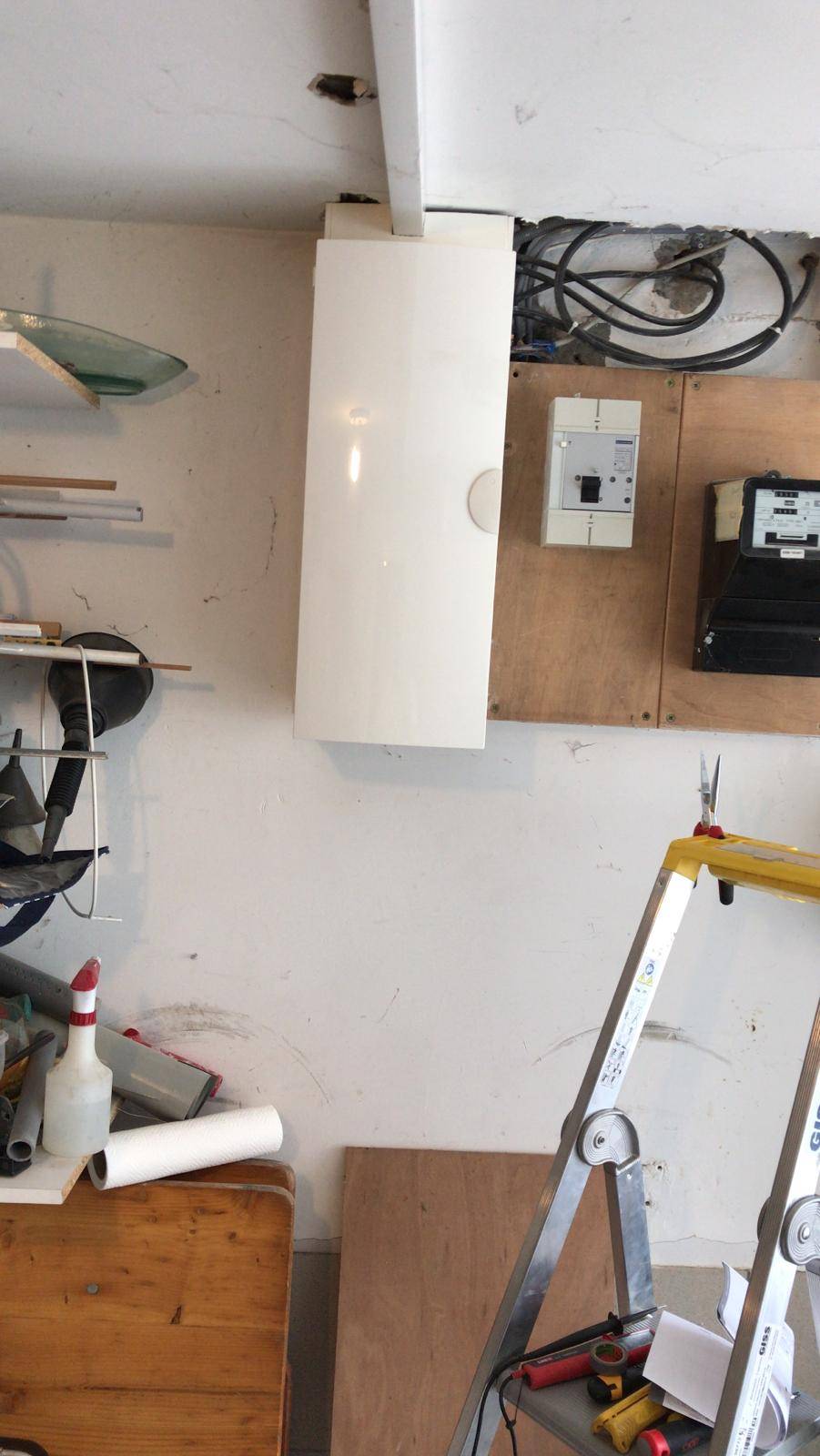 Remplacement d'un tableau électrique aux normes NF C 15 100 